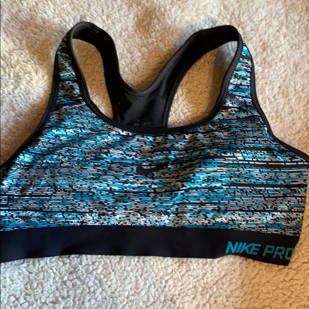 Sports bra
